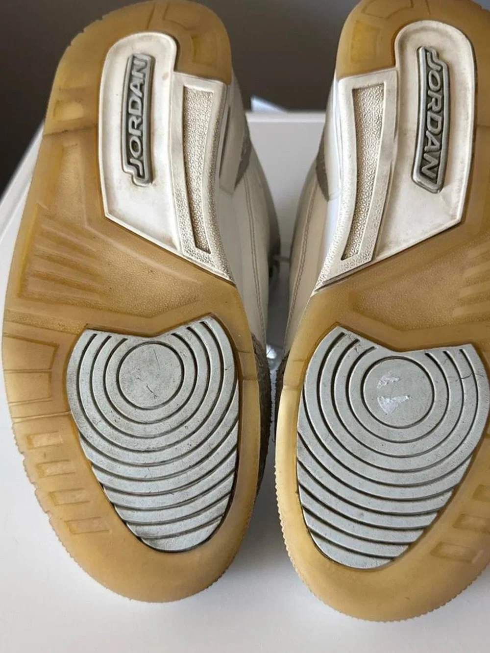 Jordan 3 Ivory